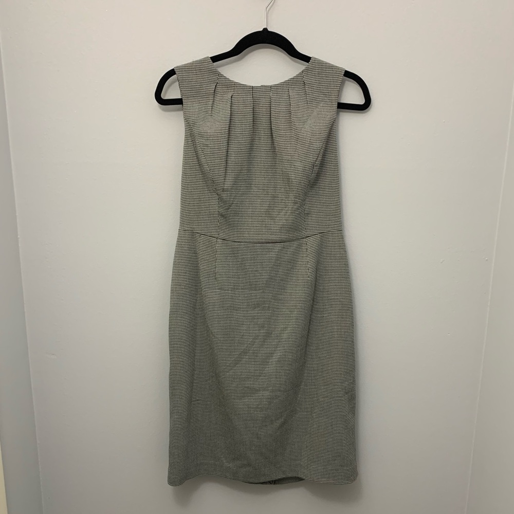 NWT! Banana Republic Grey Business Dress